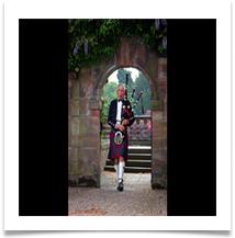 Strolling_Piper- Wynford Evans